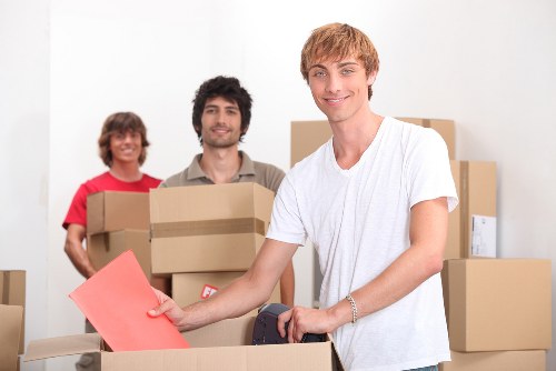 Commercial transport and delivery service in Hampstead
